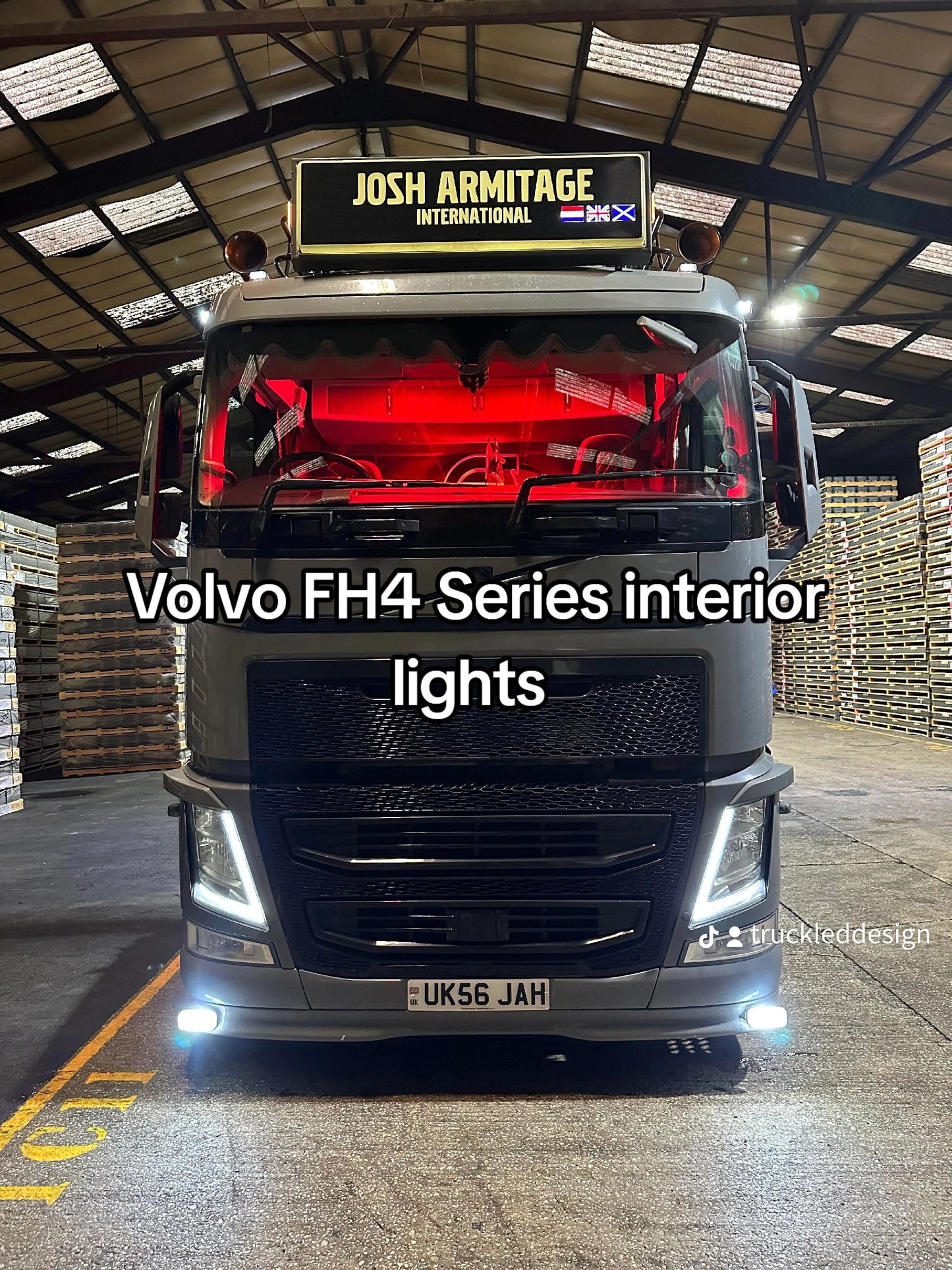 Volvo V4 Dual Colour interior lights (White/Red)