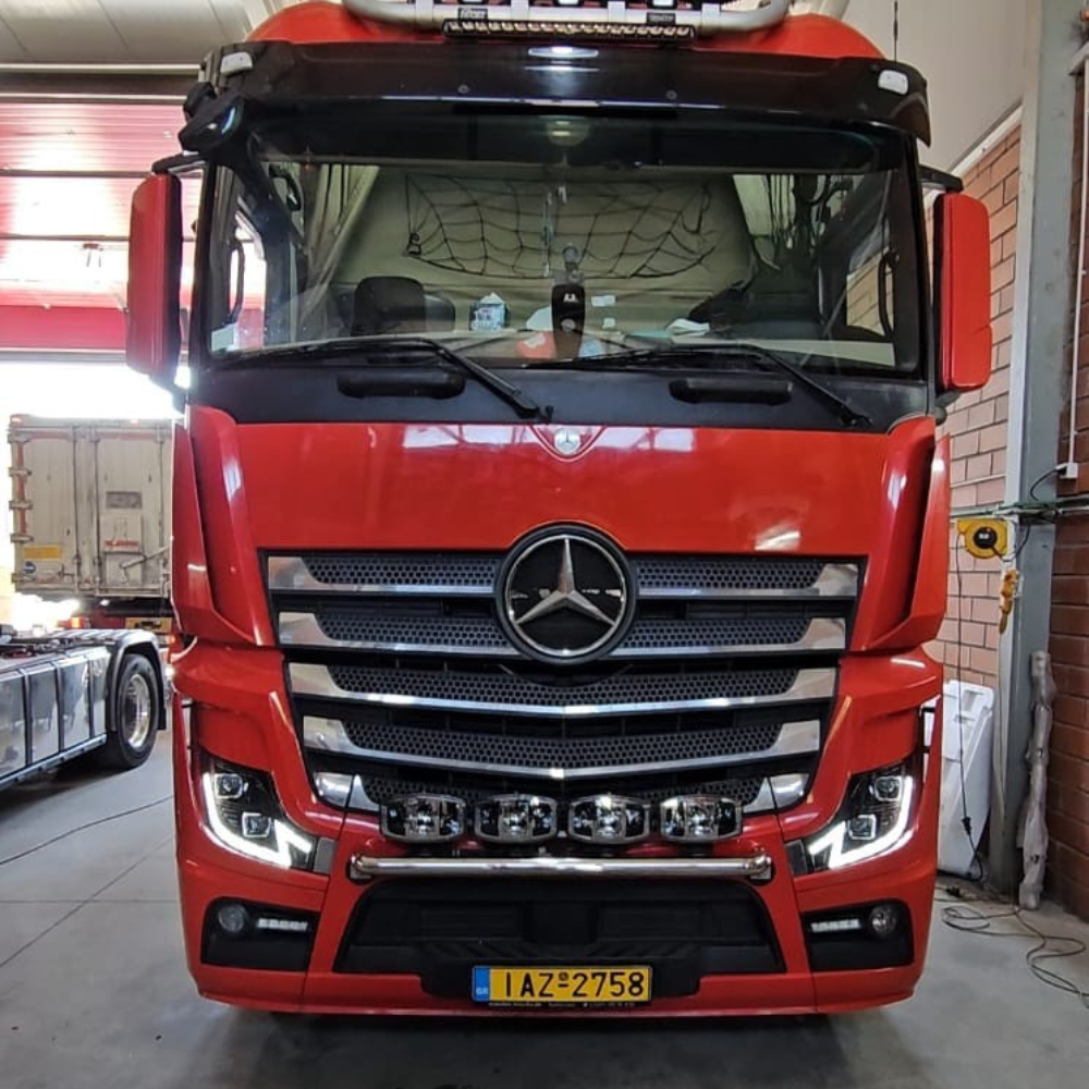 Mercedes MP4/MP5 LED Headlights