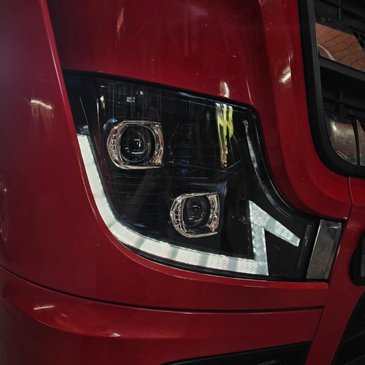Mercedes MP4/MP5 LED Headlights