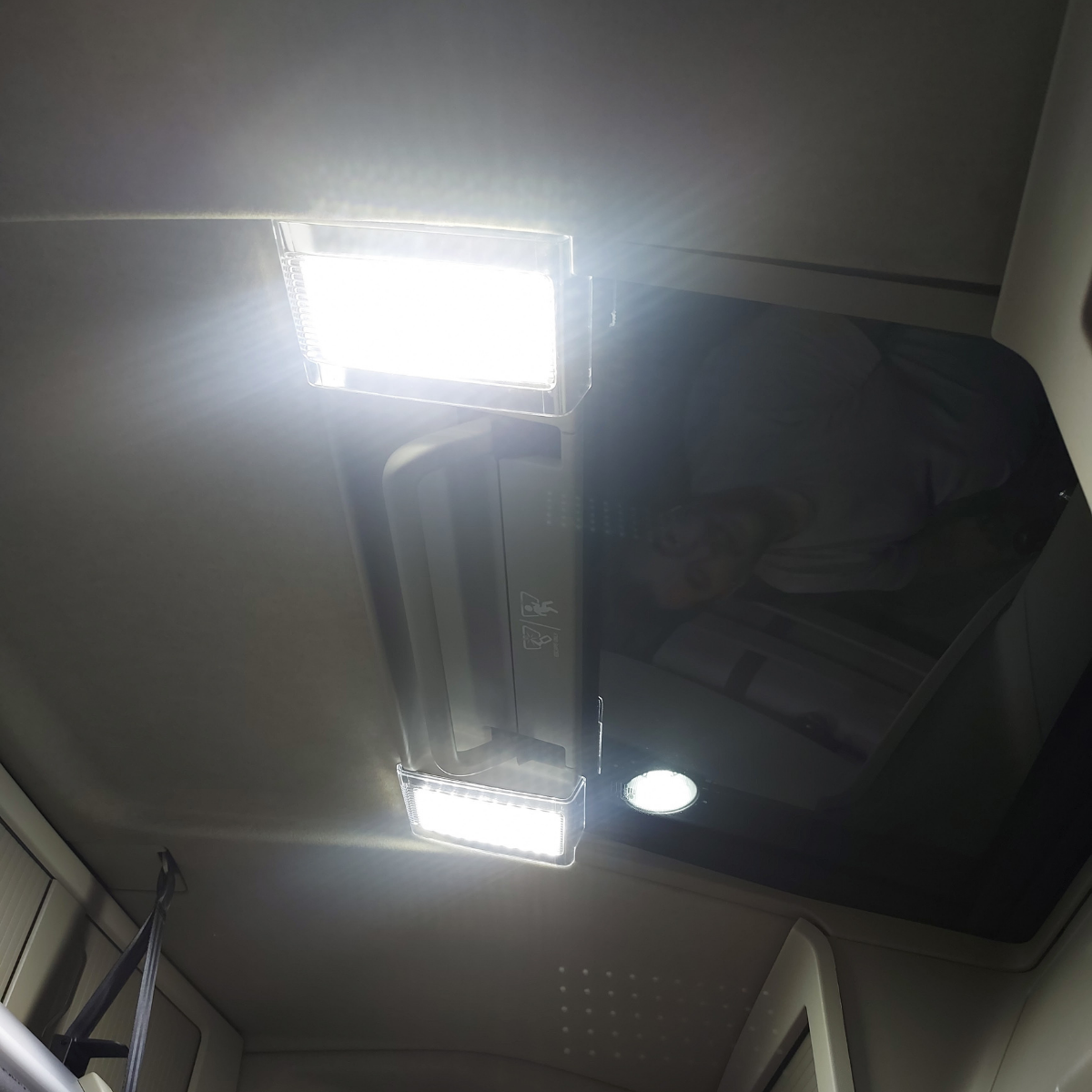 Volvo V4 Dual Colour interior lights (White/Red)