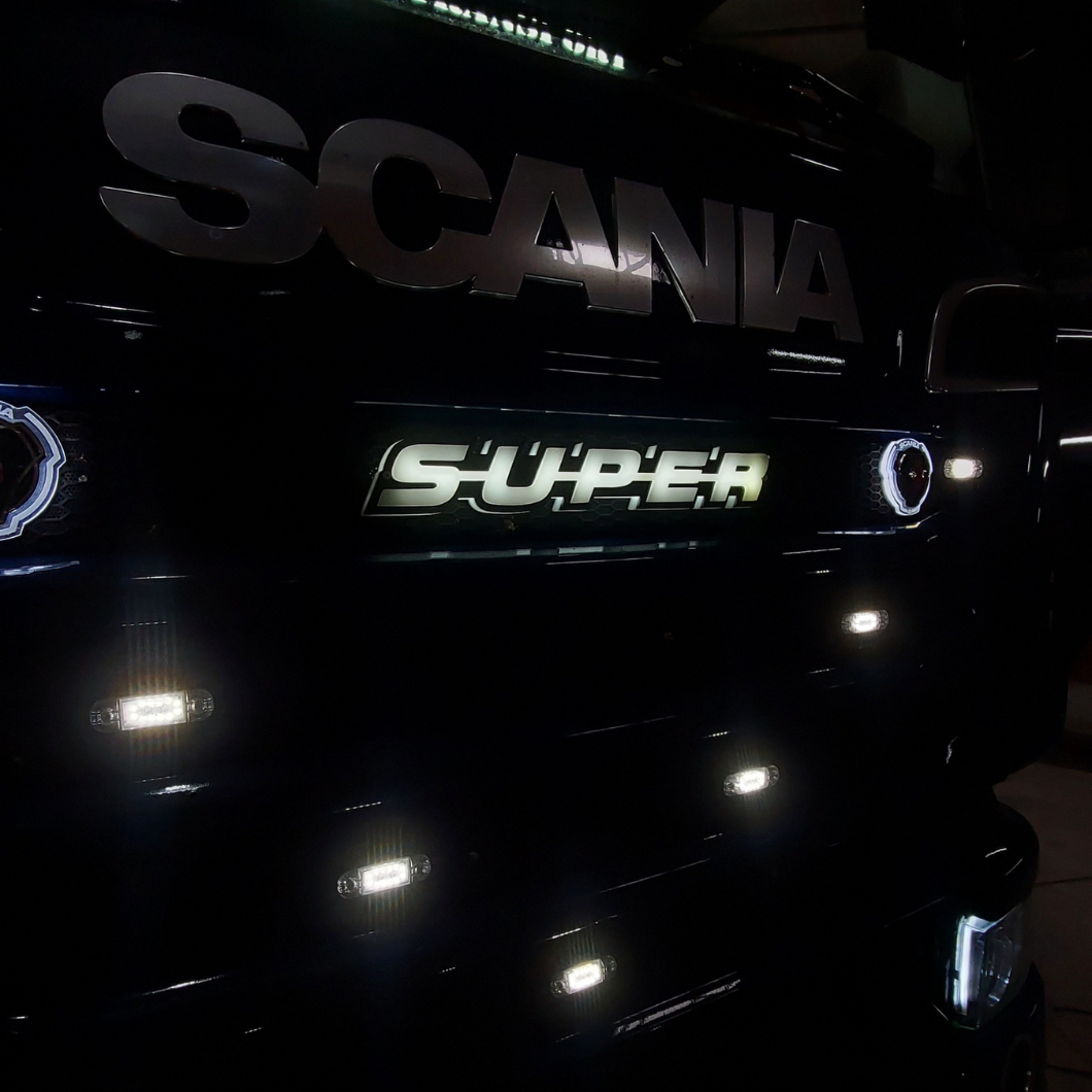 ‘SUPER’ 3D Illuminated Grill Badge